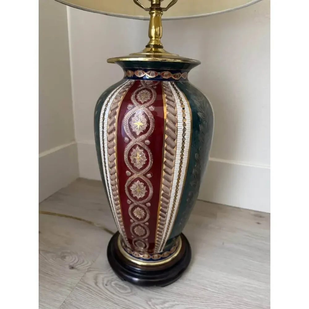 Vintage Florentine Chinoiserie Chinese-style Porcelain Table Lamp with Lampshade